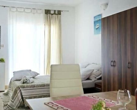 Apartmani Obala Poljica  客房 照片